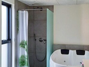 House | Bathroom