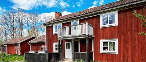 House | Exterior