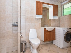 House | Bathroom
