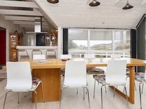 House | Dining