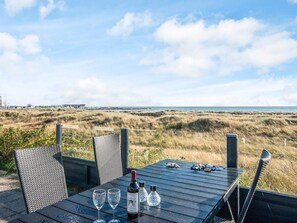House | Water view