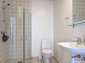 Bathroom - 6 Person Holiday Home in Allinge (Allinge)