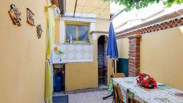 Villa | Balcony
