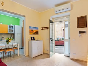 Reception - Lovely Holiday Home in Noto With Roof Terrace (Noto)