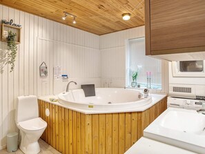 Bathroom - 12 Person Holiday Home in Vaeggerlose (Vaeggerlose)