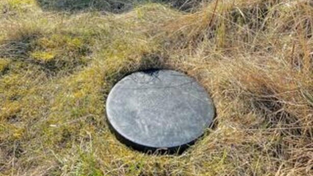 A circular object on a grassy field. - 10 Person Holiday Home in Slettestrand Fjerritslev (Fjerritslev)