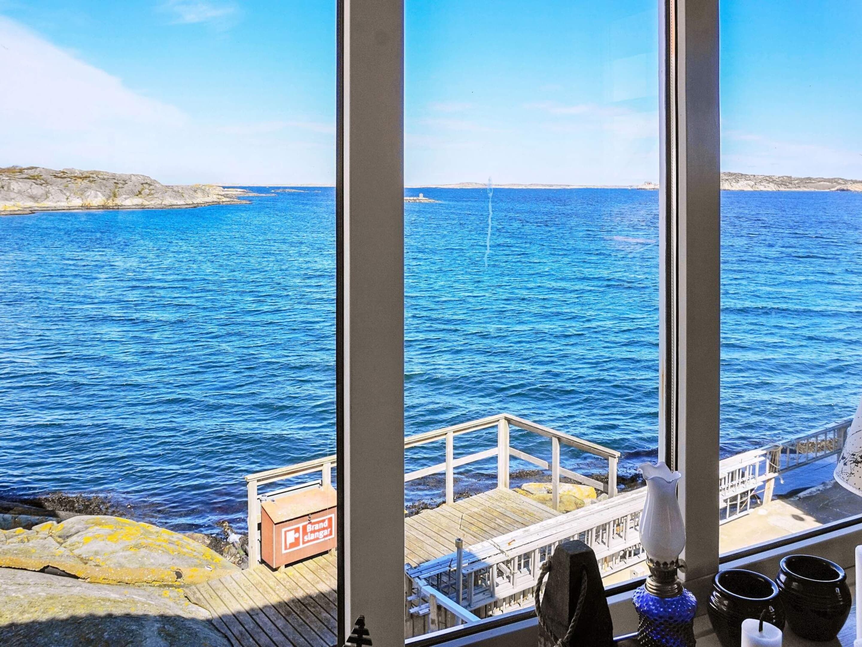 منزل | إطلالة على المياه