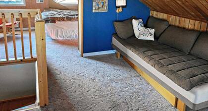 6 Person Holiday Home in Gullholmen