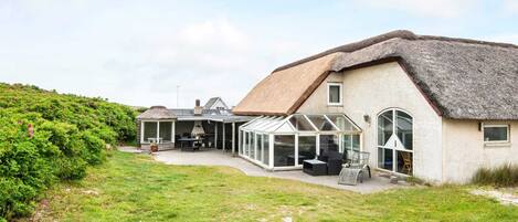 House | Bahagian luar
