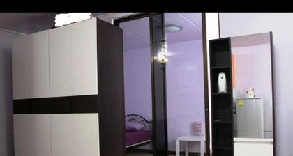 Popular Palace in Don Mueang Bangkok