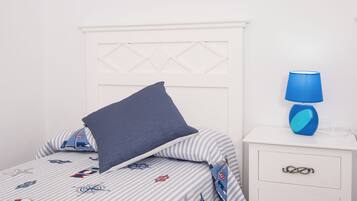2 chambres, fer et planche Ă repasser, Wi-Fi gratuit, draps fournis