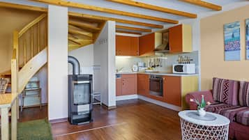 Fernseher, Kamin