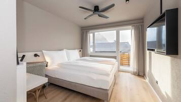 Standard Double or Twin Room | 1 bedroom, hypo-allergenic bedding, in-room safe, desk