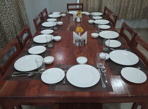 Daily buffet breakfast (INR 390 per person) - Le ROI Floating Huts & Eco Rooms (Tehri)