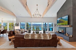 TV, fireplace, video games