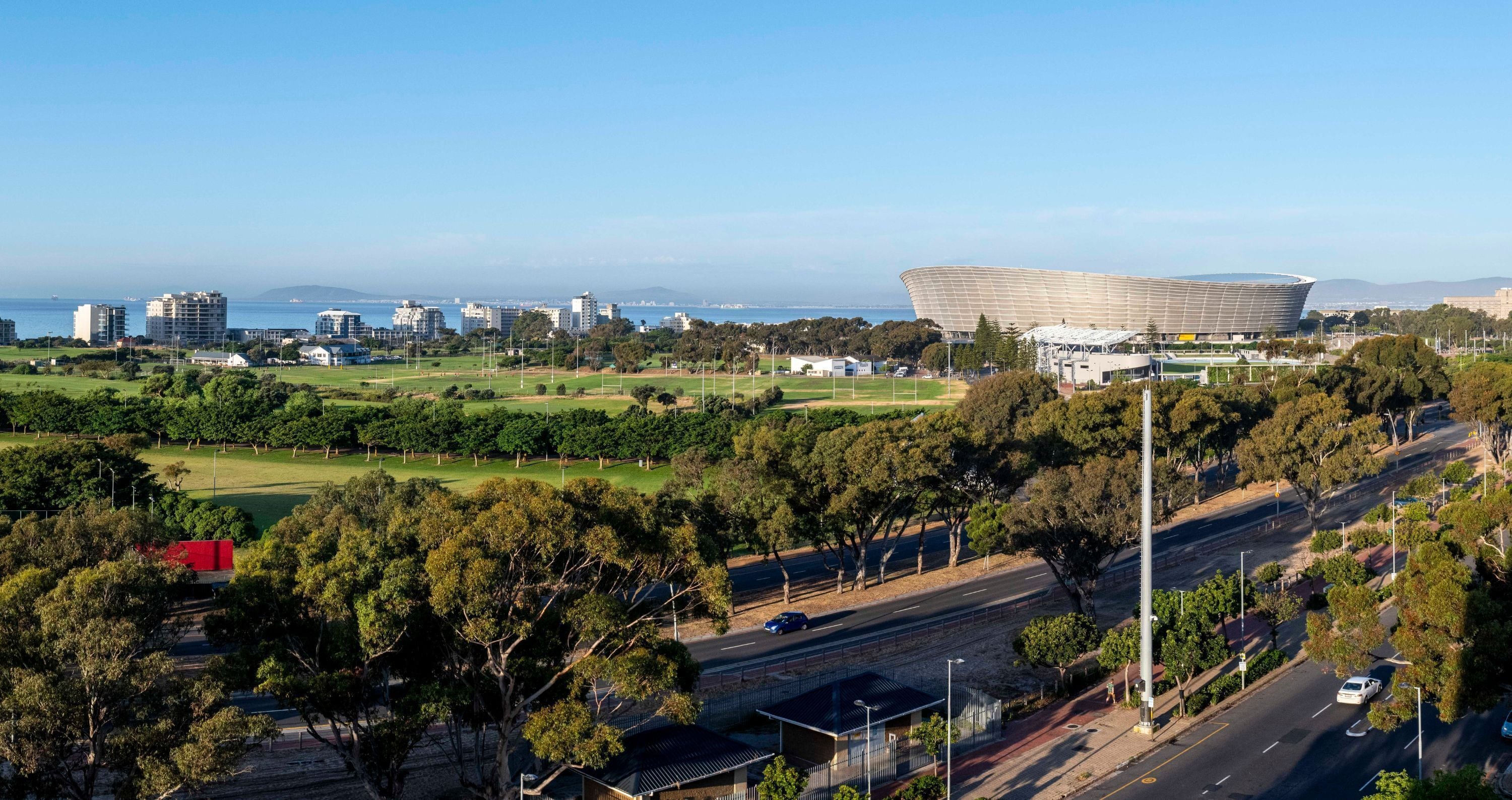 deluxe room | city view from property