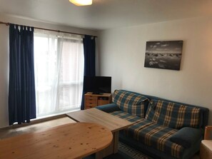 Unclassified image, 3 of 16, button