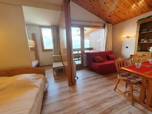 Room - Divisible studio for 4, central location, pets allowed (La Plagne-Tarentaise)