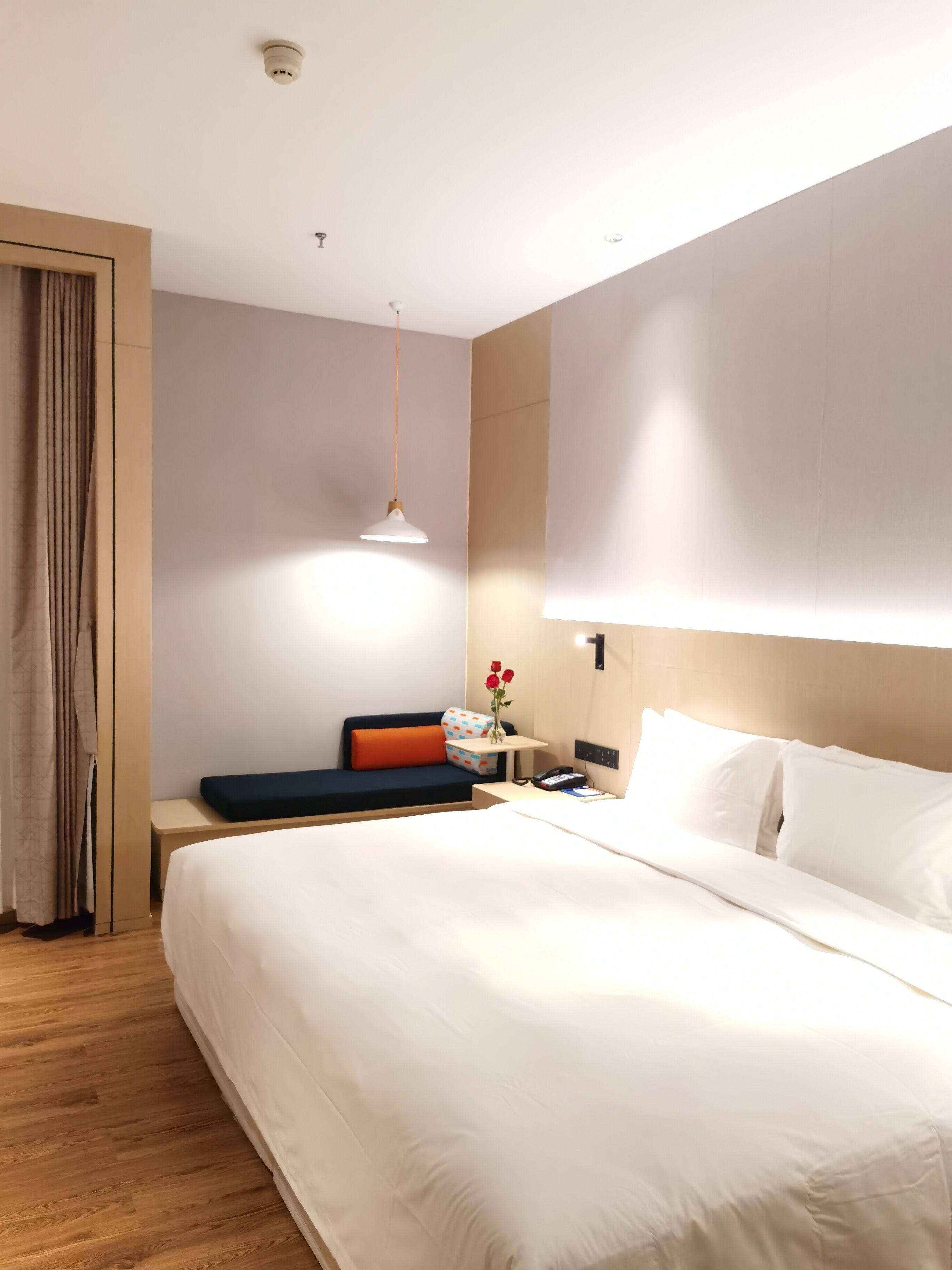 Photo - Holiday Inn Express Shenzhen Nanshan by IHG