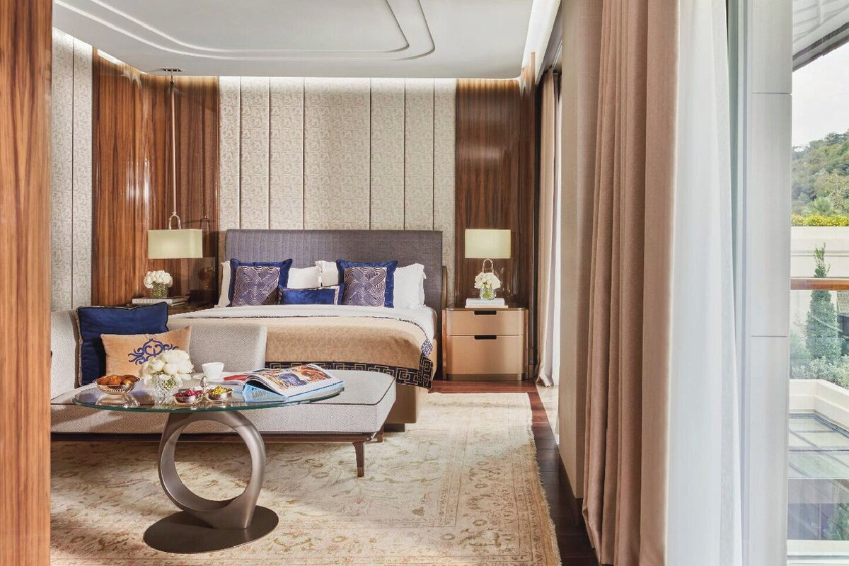 Deluxe Room, 1 King Bed | Egyptian cotton sheets, premium bedding, down comforters