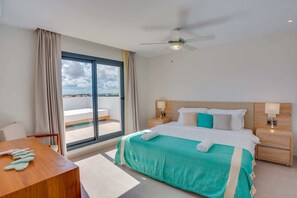 3 chambres, fer et planche à repasser, Wi-Fi, draps fournis
