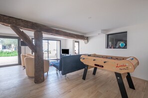 Game room - House for 6 - Garden - 950m from beach (Jard-sur-Mer)
