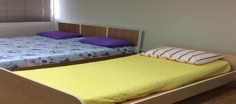 Thailand Taxi&apartment Hostel, air conditioning and free Wifi