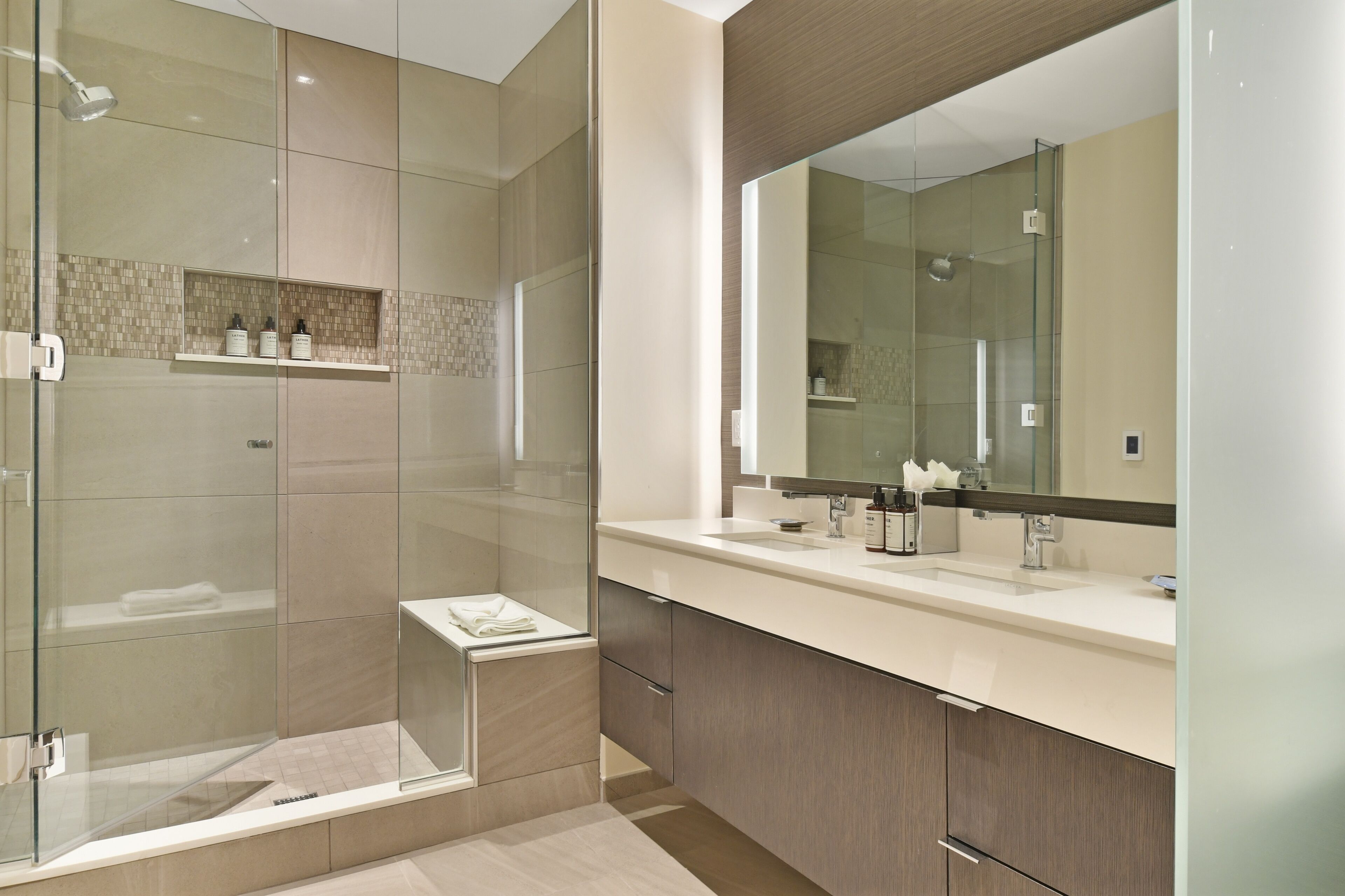 Appartement, 2 slaapkamers | Badkamer | Shampoo