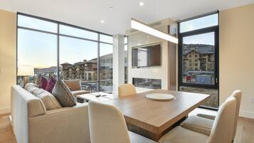 Condo, 1 quarto | Área de estar