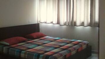 1 bedroom, iron/ironing board, internet