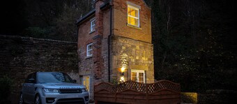 ทาวเวอร์โรบินฮู้ด