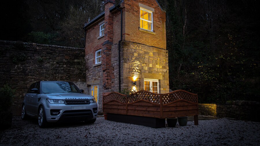 Robin Hood Tower