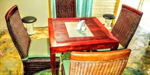 Dining - Hotel El Conde de Villa Rosa - private pool (La Altagracia)