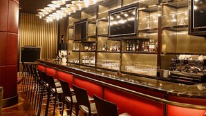 Quán bar thể thao