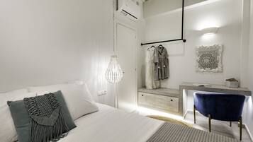 1 chambre, chambres insonorisées, fer et planche à repasser