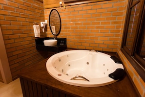 Cabane Luxe, 1 chambre, vue jardin | Bain à remous privé