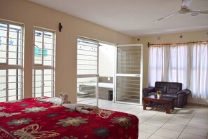 1 bedroom - ROOM WITH JACUZZI KING SIZE BED (Oaxaca de Juárez)