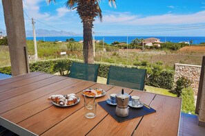Outdoor dining - VILLA CIURIDDA (Alcamo)