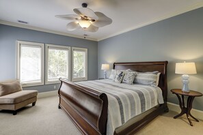 5 bedrooms, iron/ironing board, free WiFi, bed sheets