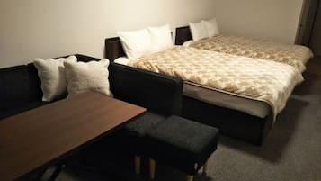 1 bedroom, desk, free WiFi, bed sheets