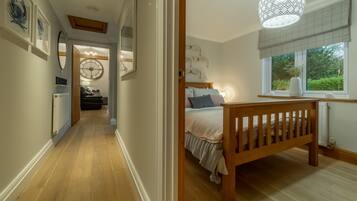 3 chambres, fer et planche à repasser, lit parapluie, Wi-Fi gratuit