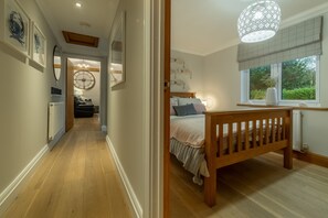 3 chambres, fer et planche à repasser, lit parapluie, Wi-Fi gratuit