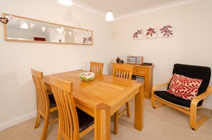 Dining - Oak Howe - Two Bedroom House, Sleeps 4 (Ambleside)