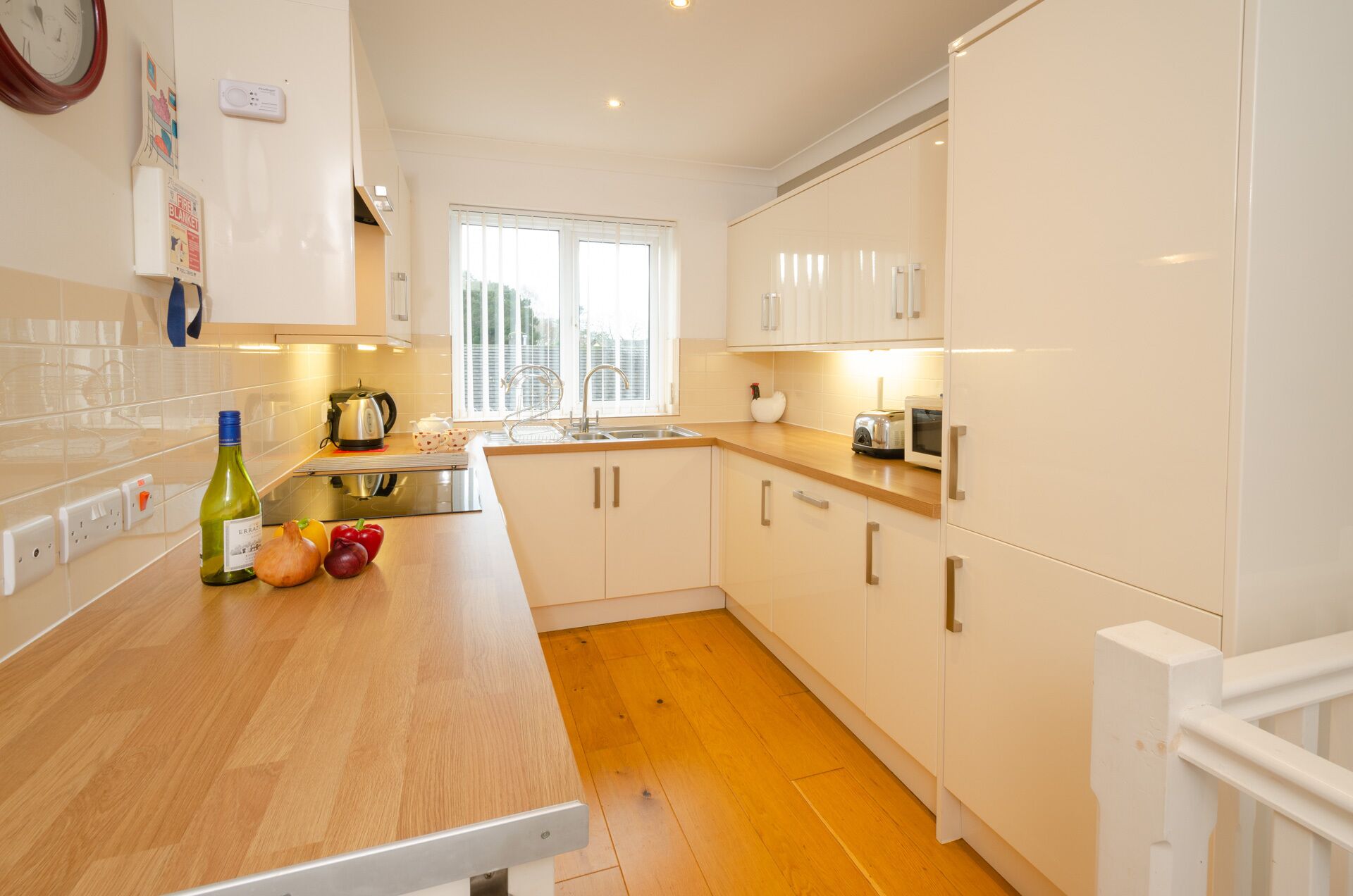 Dishwasher, dining tables