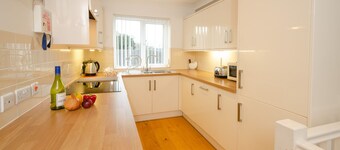 Oak Howe - Two Bedroom House, Sleeps 4