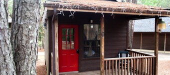 1rm cabin, shared bth house, at Kick Back Ranch.