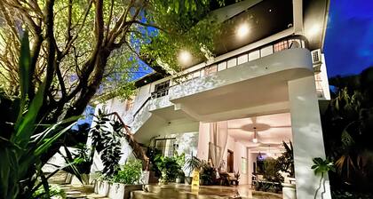 Boutique Residence w/ Serene Patio & Free Bikes