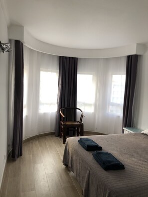 3 bedrooms, iron/ironing board, travel crib, WiFi