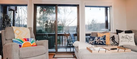 Smart TV, fireplace, video games, books