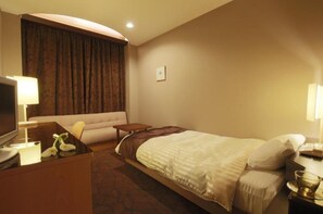 1 quarto, escrivaninha, ferros/tábuas de passar roupa, Wi-Fi de cortesia